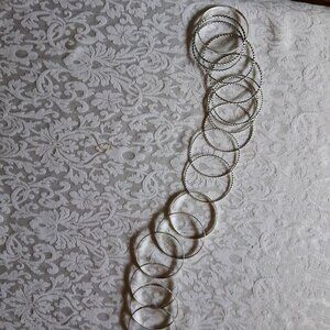 VARIATY OF 18 SILVER BRACELETS